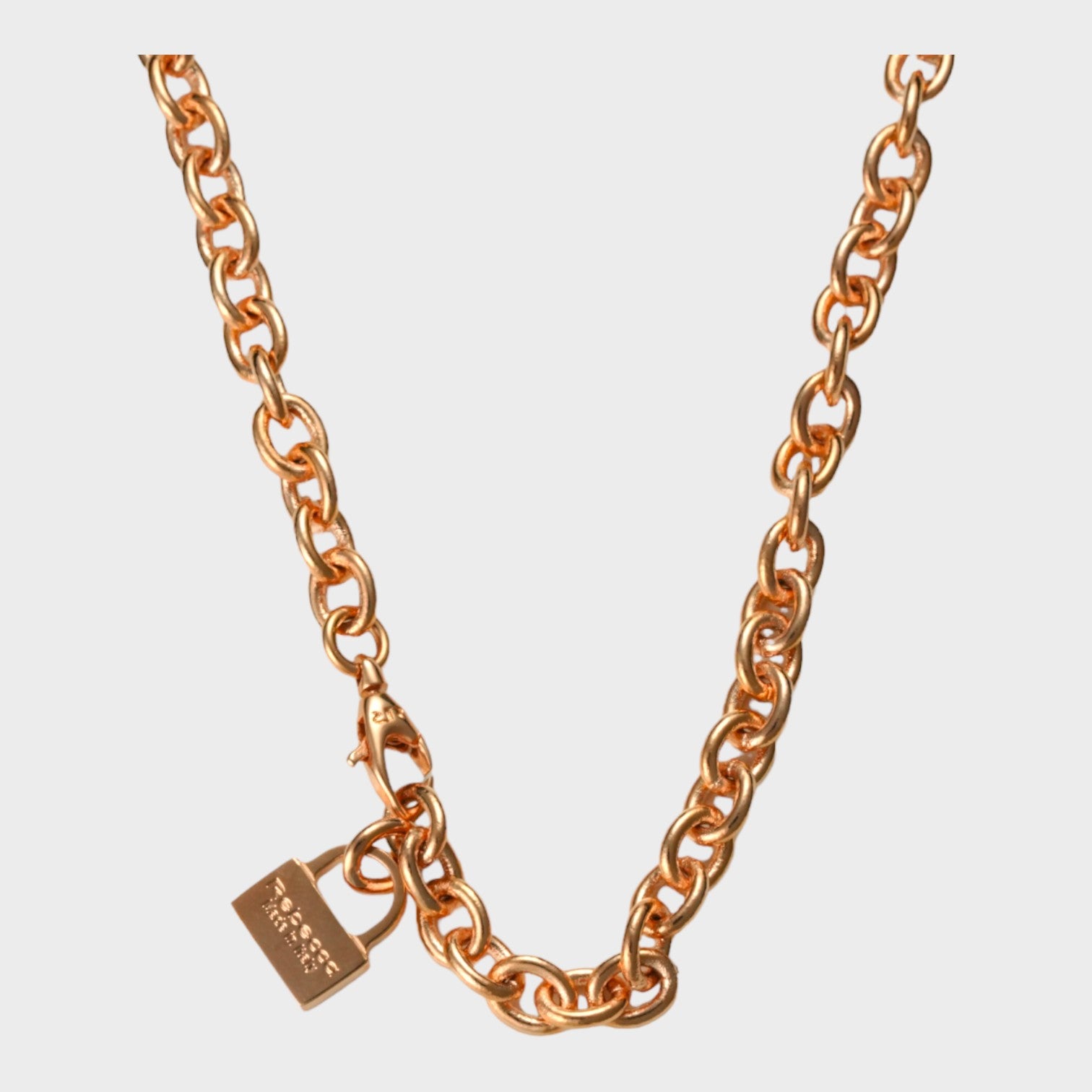 Collier cadenas et clé