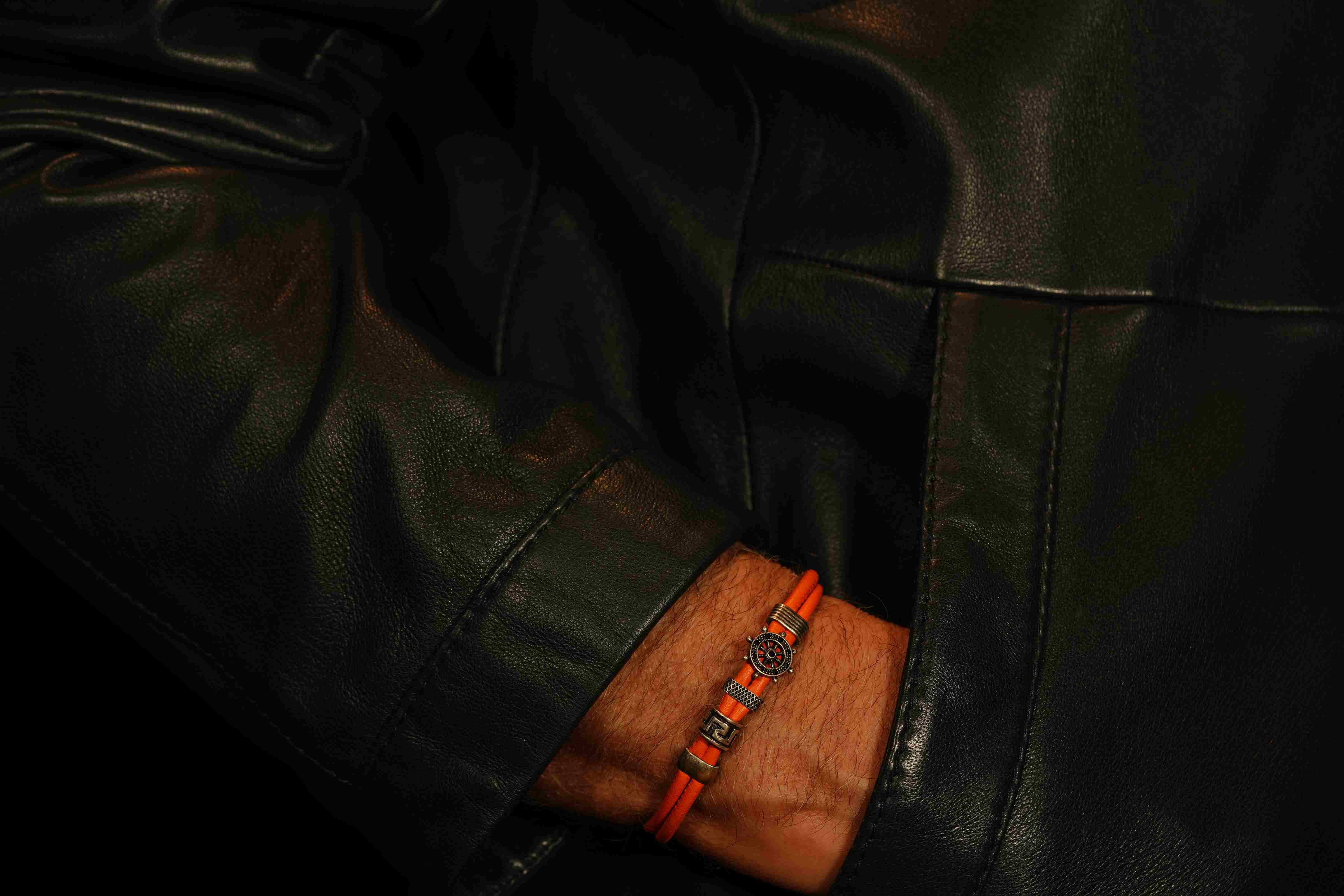 Bracelet en cuir à roue