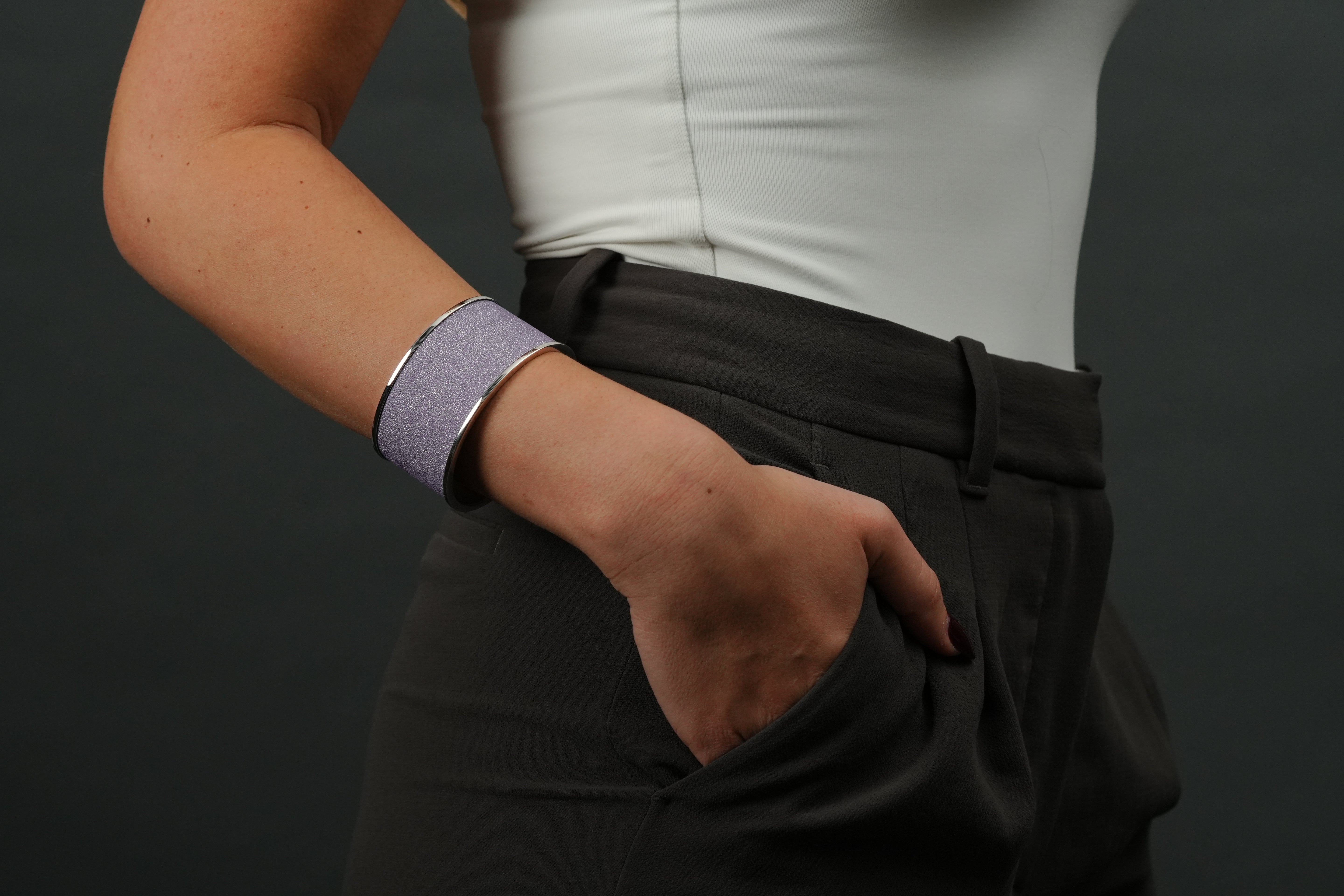 Bracelet manchette en poussière de diamant