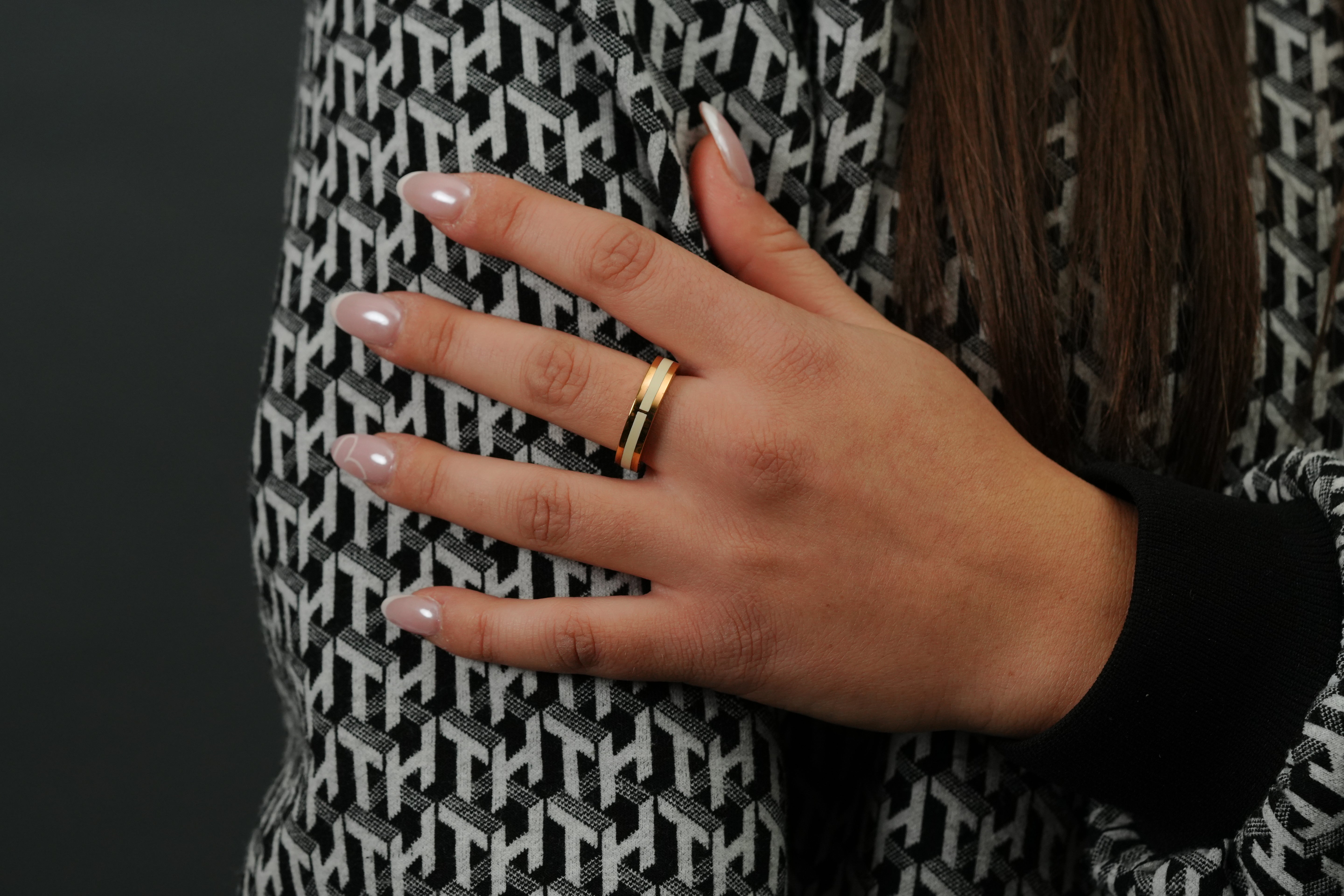 Bague à rayures blanches