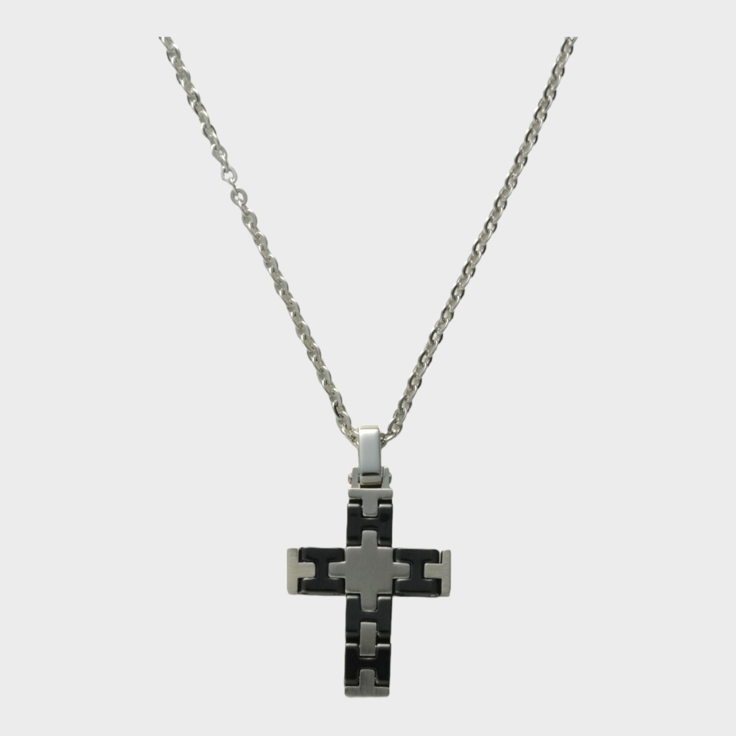 Chaîne croix en pierre noire