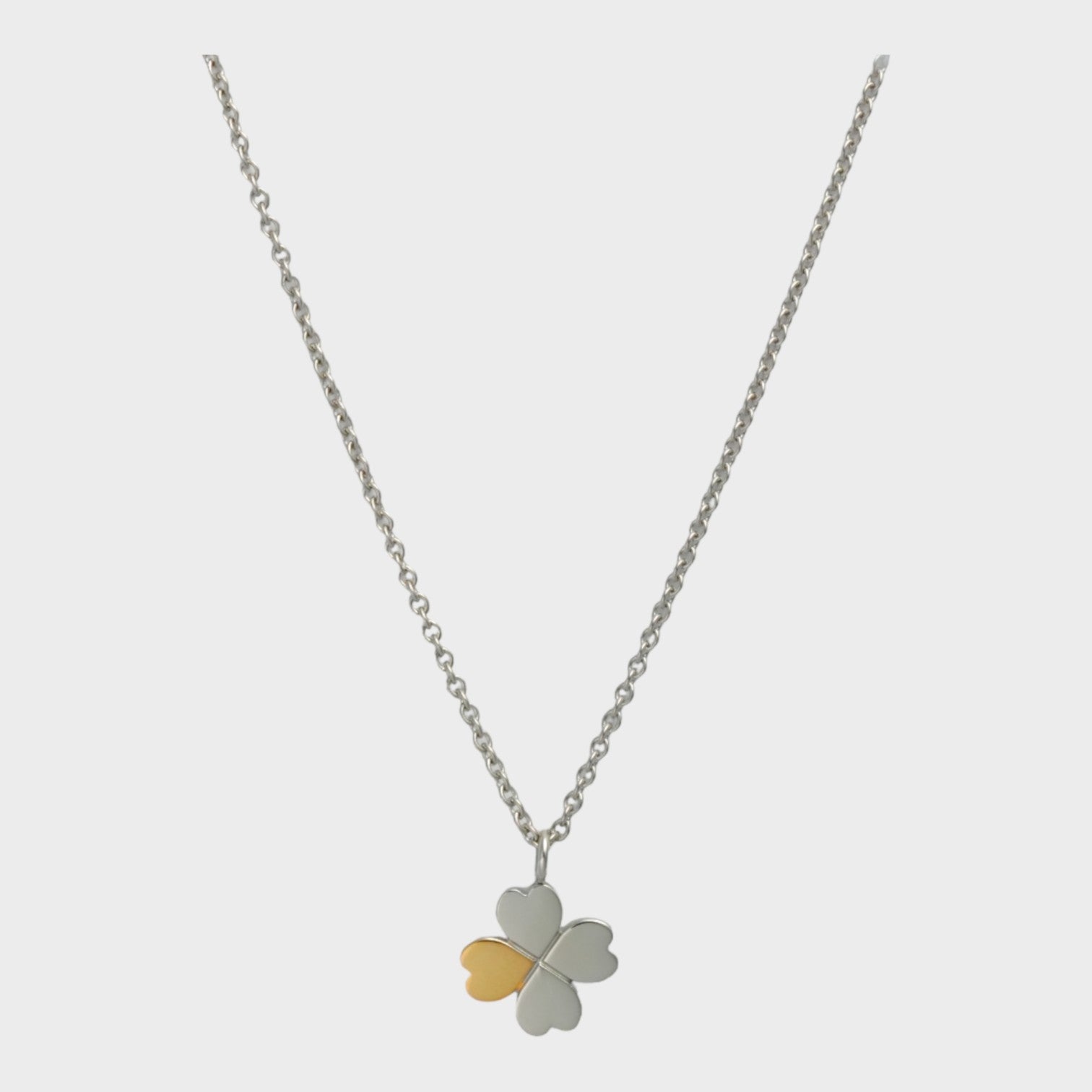 Collier à breloques trèfle à 4 feuilles
